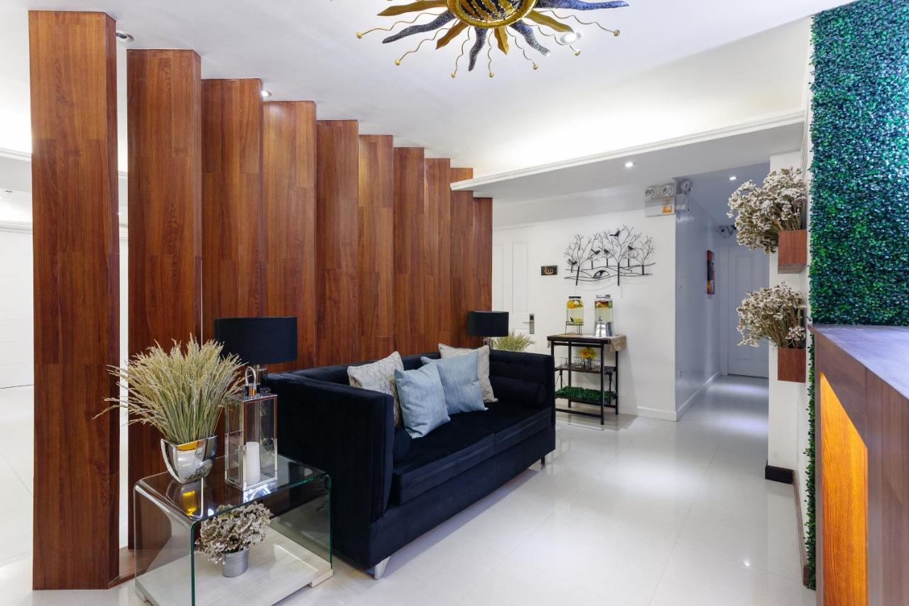 Nest Nano Suites Poblacion - Makati Makati City Buitenkant foto