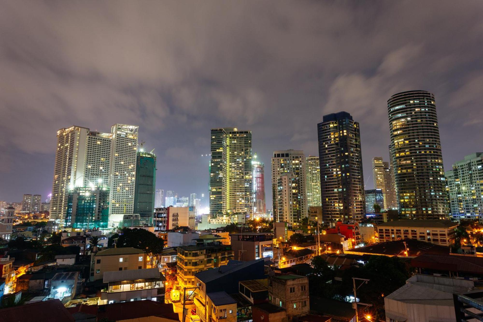 Nest Nano Suites Poblacion - Makati Makati City Buitenkant foto